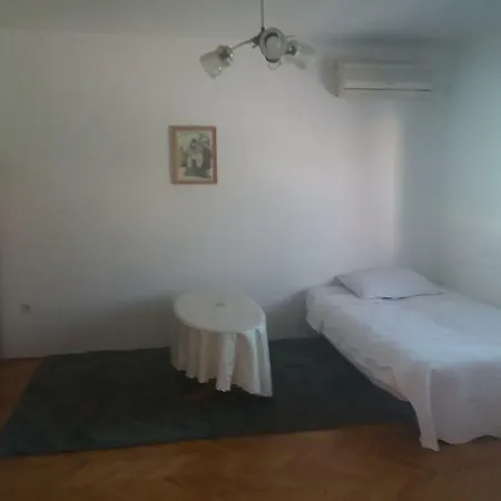 아파트 Apartman Gamulin 젤사